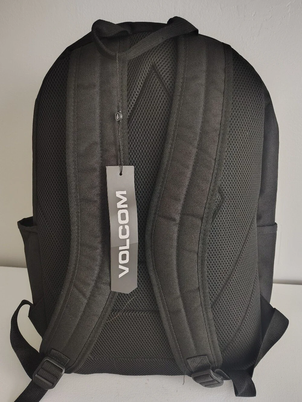 Volcom Black Backpack NWT Laptop Sleeve 3 Compartment School Travel Bag